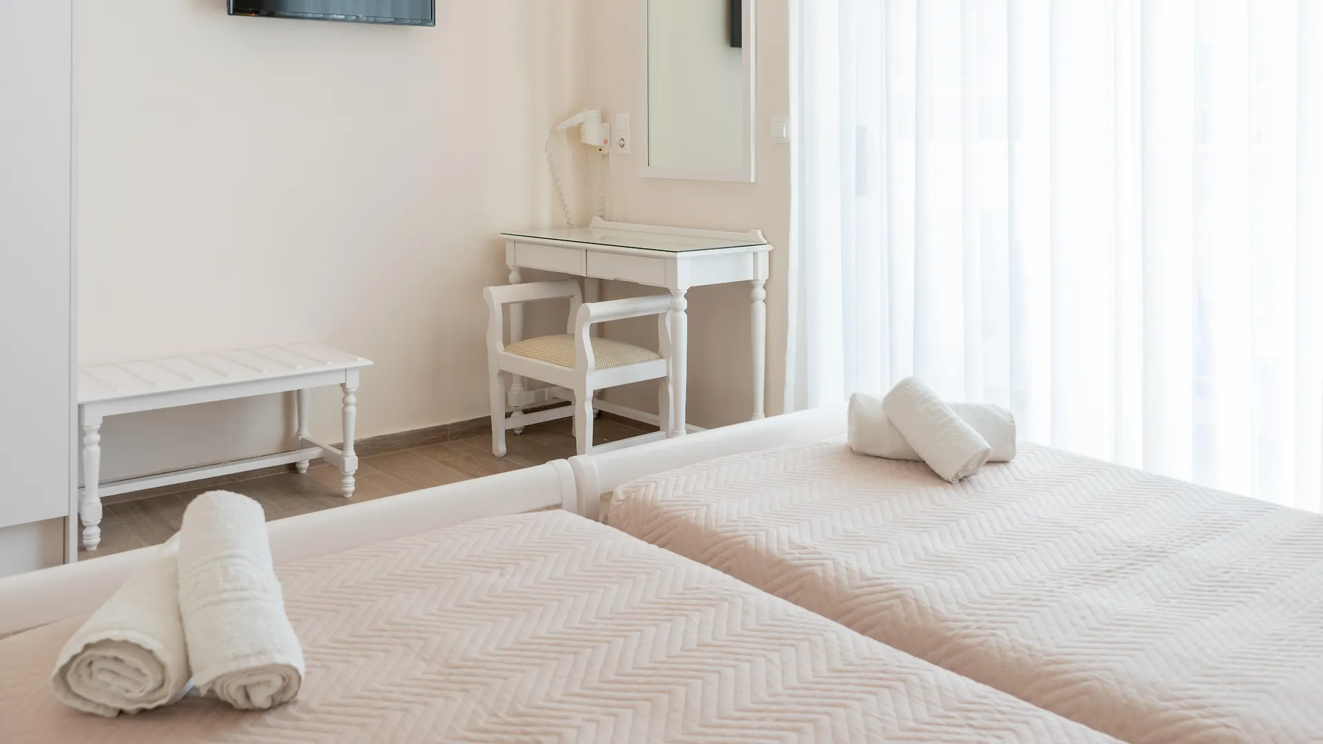 Thalassi Hotel Rethymno 3*,  Grecia